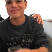 Alumno con recién sacada la ESO con media de 8,3, aplicado y responsable. Estoy dispuesto a dar clases desde primaria hasta segundo de la ESO